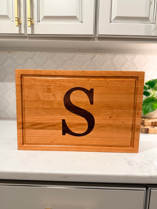 Custom Cherry Cutting Board with Walnut Inlay – 18x12x1.25 Edge Grain Personalized Last Name or Initial